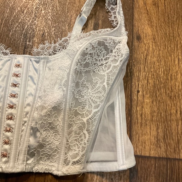 Victoria's Secret Dream Angels White Lace Corset Top Medium Womens Hook Loop‎ - Picture 3 of 9